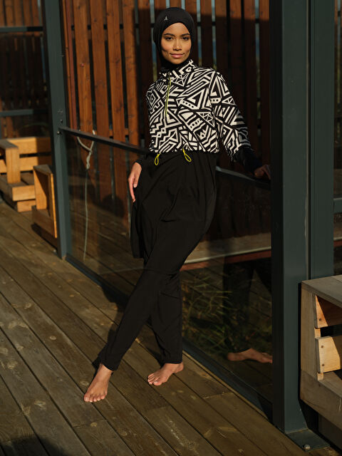 Formo Kadın Fermuarlı Su Tutmayan Beli Lastikli Dik Yaka Tesettür Mayo