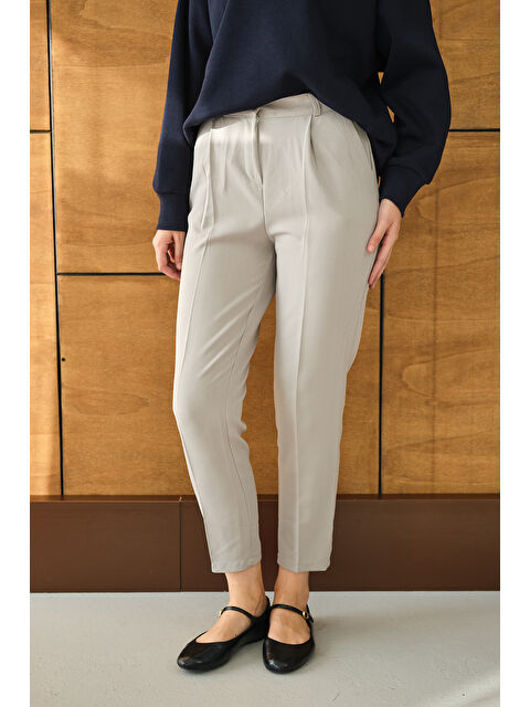 Locco Moda Kadın Pileli Düz Paça Pantolon Açık Gri - S000494438-17308