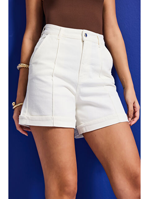 It's Basic Kadın Kırık Beyaz 7s6-101 Straight Fit Relax Denim Şort