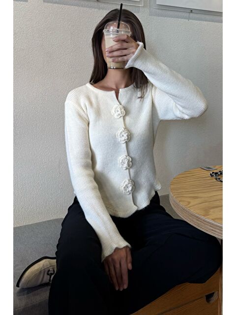 Gülseli Çiçek Düğme Detaylı Triko Hırka (s,m,l Uyumludur) - S000445265-19966