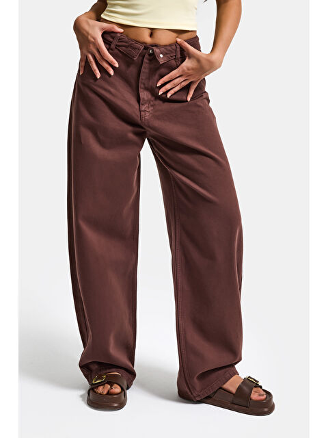 It's Basic Kadın Kahve 6s6-81 Straight Fit Kemer Detaylı Özel Tasarım Denim Jean