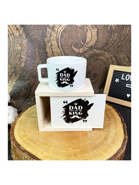 Bam Hediyelik Eşya Kral Baba Tasarımlı Kutulu Kupa - S000290016-23173