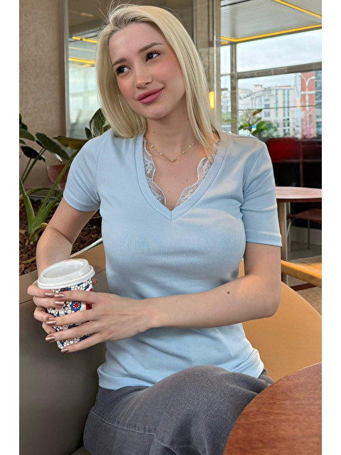 Madmext Mavi V Yaka Dantelli Kadın Tişört Mg2712 - S000527519-17234