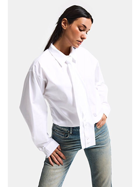 It's Basic Kadın Beyaz Oversize Kravat Detaylı Özel Tasarım Bol Kesim Gömlek - S000505367-20063