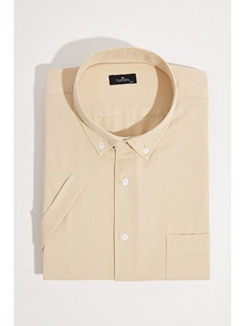 TUDORS Erkek Büyük Beden Kısa Kol  Yaka Düğmeli Pamuklu Cepli Düz Bej Gömlek - S000518847-19928