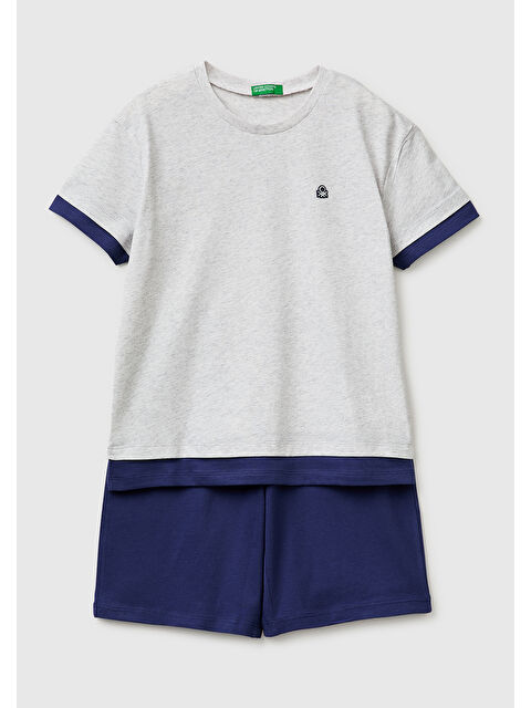 United Colors Of Benetton Erkek Çocuk Beyaz Göğsü Logolu Kontrast Detaylı Şortlu Pijama Takımı