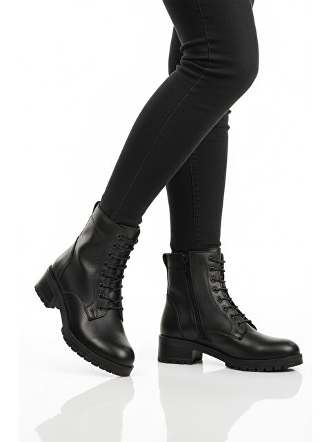 Ayakmod Siyah Hakiki Deri Bağcıklı Kadın Bot 2680-1 Z - S000464863-19351