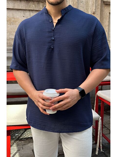 Livio Ferri Soro Erkek Oversize Keten Görünümlü Kısa Kol Hakim Yaka Yarım Pat Gömlek