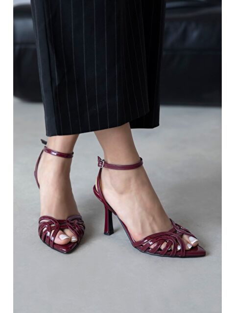 Straswans Cielo Kadın Topuklu Rugan Ayakkabı Bordo