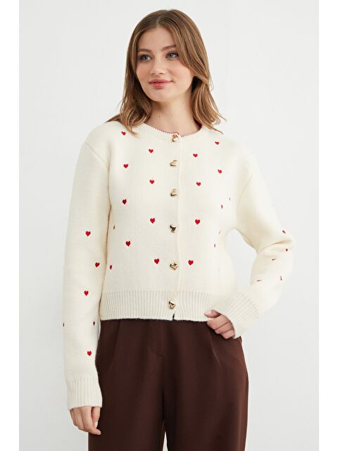 Fullamoda Kalp Nakışlı Düğmeli Triko Hırka - S000480995-19965