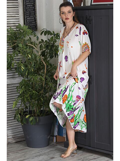 Chiccy Beyaz V Yaka Kısa Kol Çift Cepli Allover Baskılı Casual Dokuma Elbise - S000358971-20063