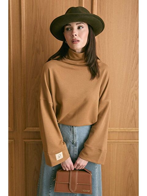 Ceylan Otantik Karamel Dik Yaka Kışlık Body - S000496870-26430