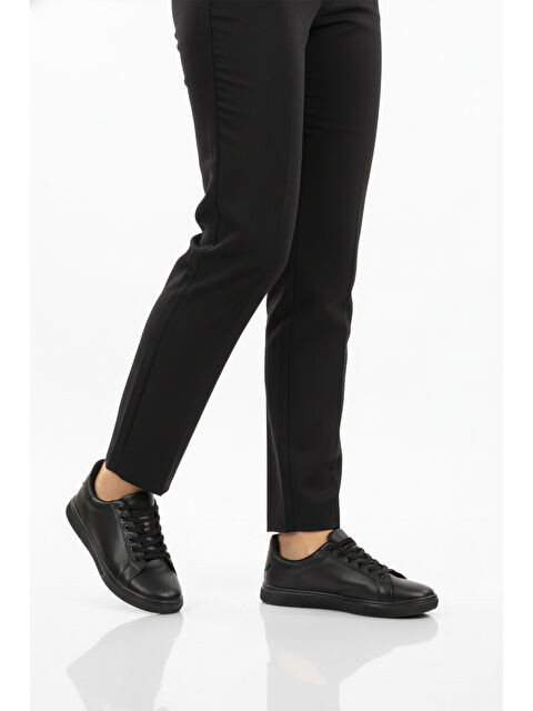 Ayakmod Siyah Bağcıklı Hafif Cilt Erkek Spor Ayakkabı Mota 600 M - S000473394-22238