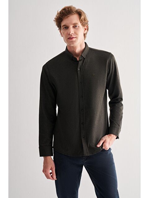 İMZA Koyu Haki Smart Düğmeli Yaka Uzun Kol Cepsiz Slim Fit Casual Büyük Beden Gömlek 1004255170 - S000447879-19294