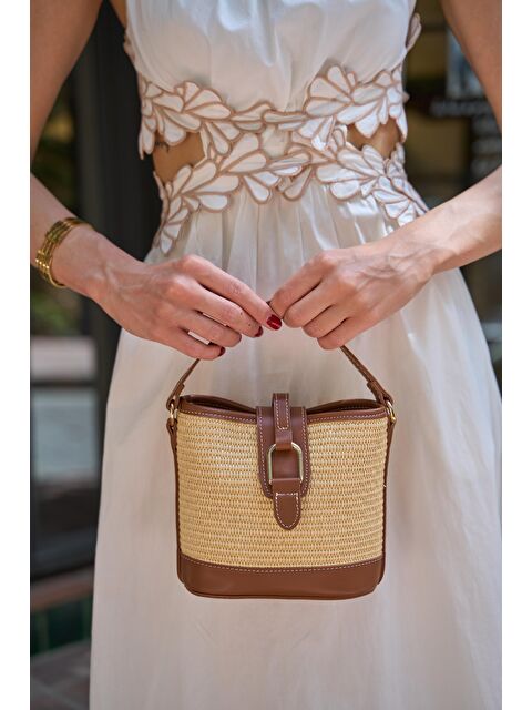 MADAMRA Modern Tasarım Tokalı El Ve Omuz Çantası Taba Hasır - S000387006-37454