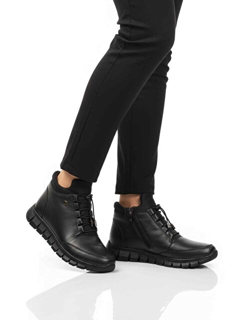 Ayakmod Siyah Hakiki Deri İçi Polarlı Kaymaz Fermuarlı Kadın Bot 3615 Z - S000478497-19351