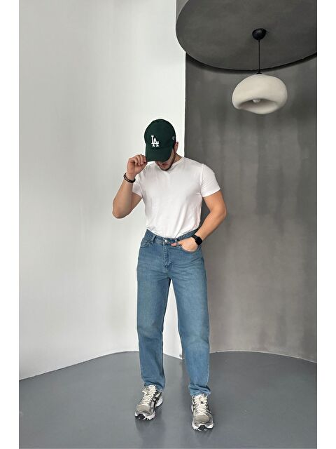 Livio Ferri Erkek Basic Boyfriend Kalıp Yıkamalı Jean Pantolon