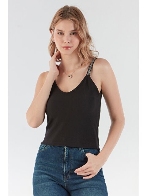 Fullamoda Fitilli Askıları Taş Detaylı V Yaka Bluz - S000391815-19351