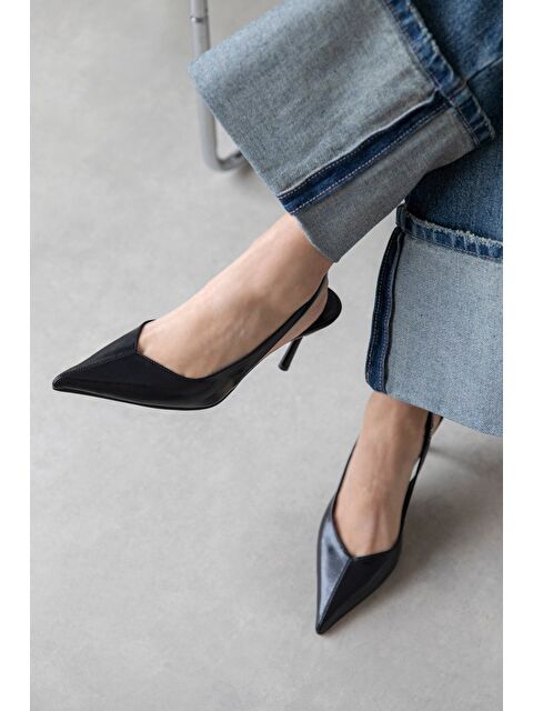 Straswans Comfy Kadın Topuklu Kırışık Deri Ayakkabı Siyah - S000530755-19351