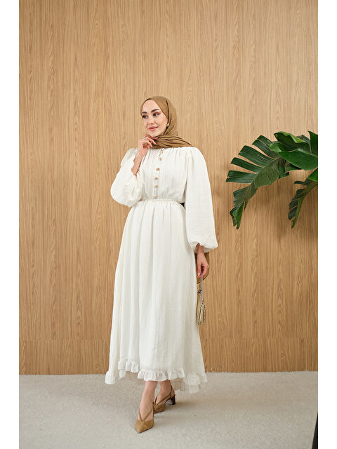 Locco Moda Kadın Asimetrik Fırfırlı Bel Bağlamalı Piliseli Elbise Beyaz