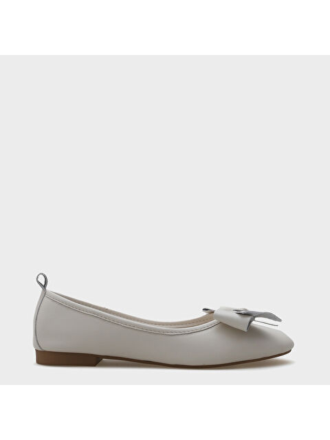 Capone Outfitters Bliss Kadın Hakiki Deri Fiyonk Aksesuarlı Babet - S000448463-20063