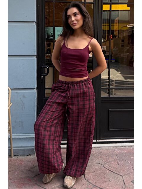 Madmext Bordo Ekose Desenli Yüksek Bel Balon Fit Kadın Pantolon Mg2726