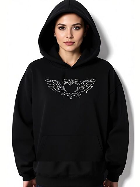 Trendseninle Kadın Siyah Taş Görünümlü Kalp Baskılı Kapüşonlu Sweatshirt - S000489396-19351