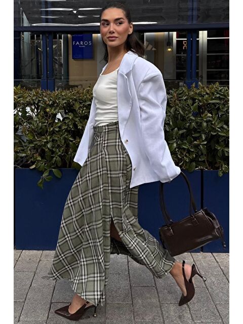 Madmext Yeşil Ekose Desenli Yırtmaç Detaylı Kruvaze Midi Kadın Etek Mg2690