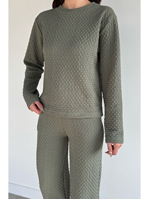 Gülseli Kendinden Desenli Bluz Pantolon İkili Takım - S000482961-18547