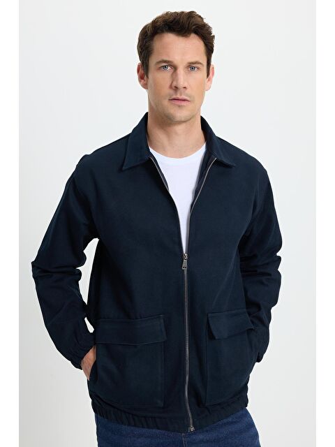 TUDORS Erkek Relax Fit Rahat Kesim Çift Cep Kapaklı Fermuarlı Beli Lastikli Düz Lacivert Ceket - S000518880-21164