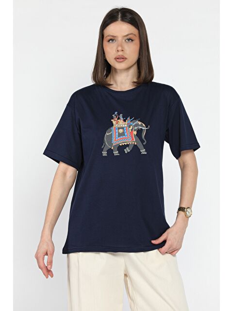 Gülseli Baskılı Taşlı Kadın Tişört - S000386475-21164