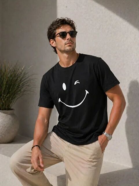 Jane's Erkek Minimal Gülümseyen Yüz Baskılı Tişört Kısa Kol Yazlık T-Shirt - Siyah