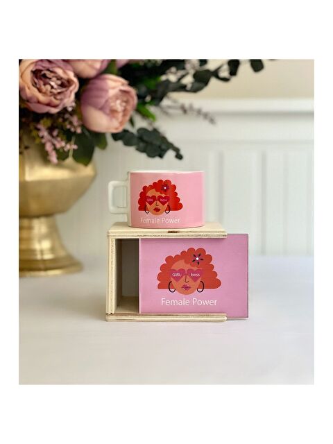 Bam Hediyelik Eşya Kadın Gücü Tasarımlı Kutulu Kupa - S000290117-23173