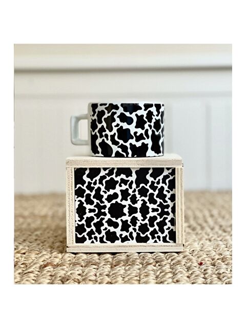 Bam Hediyelik Eşya İnek Tasarımlı Kutulu Kupa - S000290119-23173