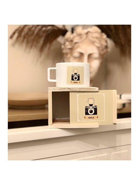 Bam Hediyelik Eşya Smile Tasarımlı Kutulu Kupa - S000290123-23173