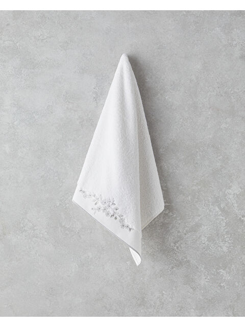 English Home Lisa Pamuklu Nakışlı Yüz Havlusu 50x90 cm Beyaz - S000373337-20063