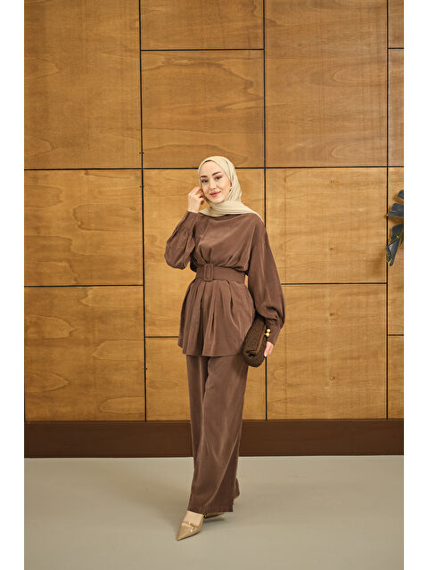 Locco Moda Kadın Kemer Detaylı Bisiklet Yaka Takım Kahverengi - S000527066-19413