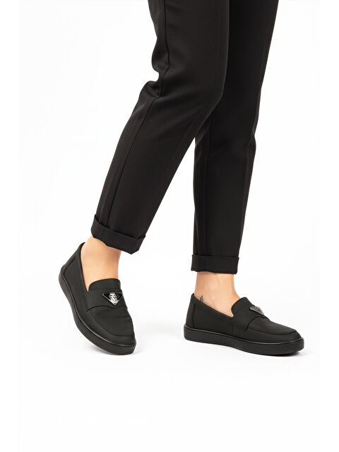 Ayakmod Siyah Hafif Esnek Kadın Casual Ayakkabı B-01 Z - S000442816-19351