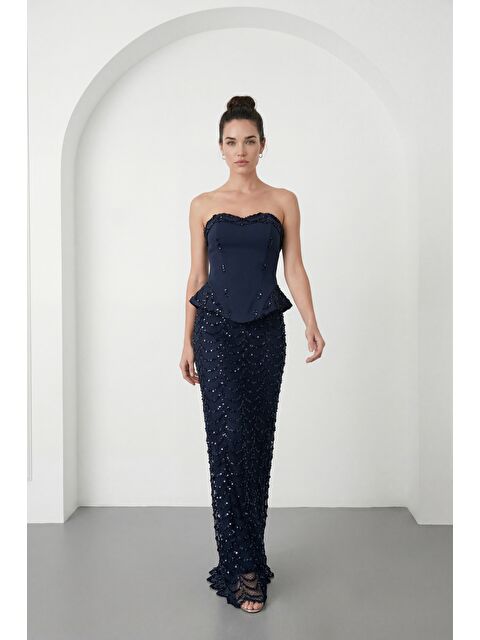 Lafaba Kadın Lacivert Dar Kalıp Straplez Yaka Payetli Uzun Abiye Elbise