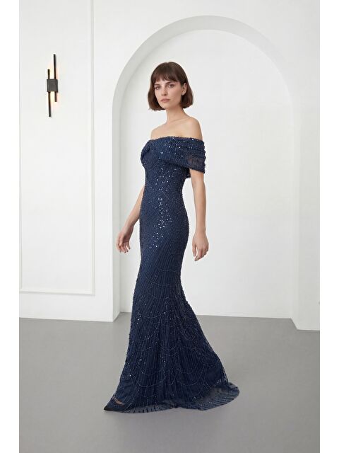 Lafaba Kadın Lacivert Kayık Yaka Boncuklu Uzun Balık Abiye Elbise