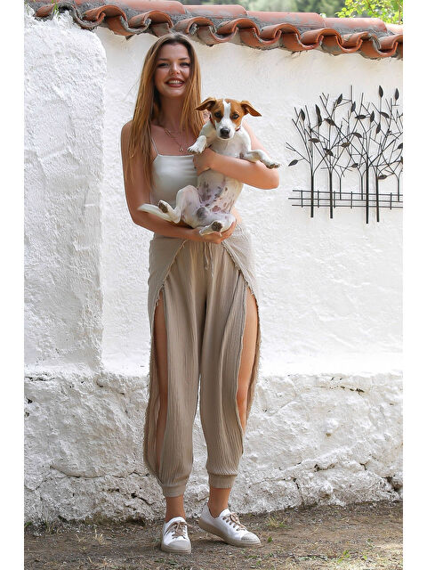 Chiccy Organik Pamuk Camel Dokuma Lastikli Ve Bağlamalı Bel Yanları Açık Paça Casual Pantolon - S000358989-4557