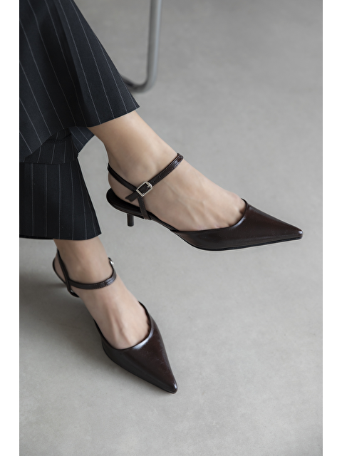 Straswans Melvin  Kadın Topuklu Kırışık Deri Ayakkabı Kahve - S000526276-19413