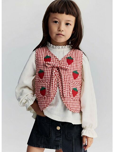Magu Kız Çocuk Pamuklu Kırmızı Ekose Çilek Nakışlı Yelek - Bağcıklı - S000447323-23173