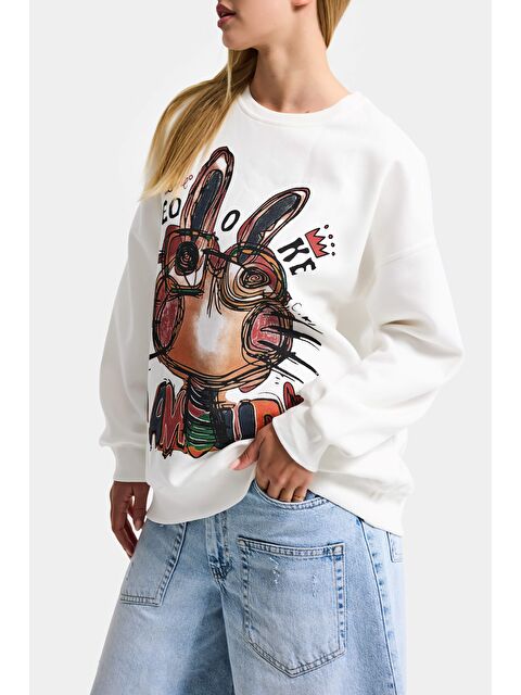It's Basic Kadın Beyaz w5 Oversize Baskılı %100 Pamuk Organik Kumaş Sweatshirt