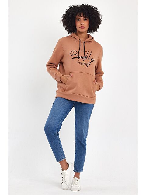 Süperlife Kadın Kapüşonlu Rahat Kalıp İçi Polarlı 3 iplik El Yazılı Brooklyn Baskılı SweatShırt spr24swk16 - S000113550-23490