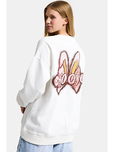 It's Basic Kadın Beyaz w5 Oversize Baskılı %100 Pamuk Organik Kumaş Sweatshirt