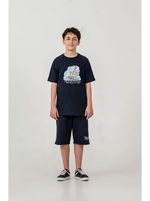 Mışıl Kids Üst Ön Orta Yelken Baskılı Alt Sol Bacak Baskılı Erkek Çocuk Şort - Tişört Takımı - S000513748-21164