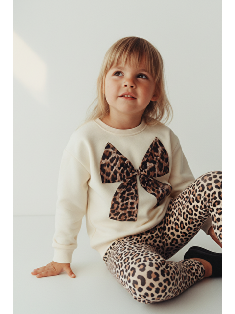 Magu Kız Çocuk Pamuklu Krem Leopar Fiyonk Sweatshirt Takım - Leopar Desenli Taytlı Günlük Model - S000452584-23173