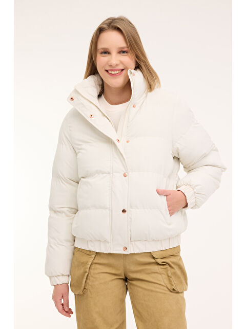 Kinetix WL SLAY 2 4PR Ekru Kadın Kısa Kaban - S000364025-19928