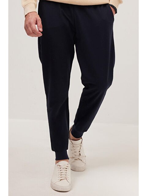 TUDORS Erkek Regular Fit Klasik Kesim Beli Bağcıklı Jogger Cepli Lastikli Paça Lacivert Eşofman Altı - S000518913-21164